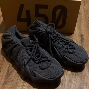 Adidas Men's Dark Gray Sneakers